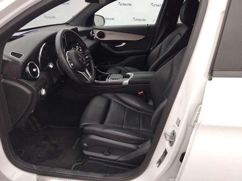 Usado Mercedes GLC220 194 CV (142 kW) 2022 Blanco Coupe