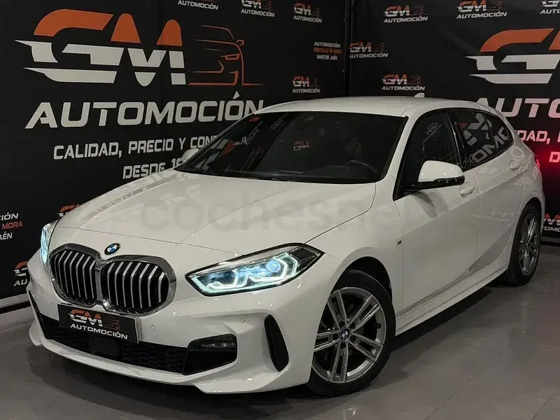 Usado BMW 118 M Sport 150 CV (110 kW) 2021 Blanco Utilitario