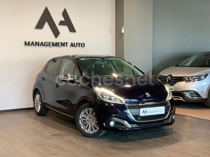 Azul Usado 2018 Peugeot 208 Style Utilitario | 7990 € (Precio justo) - Imagen 1/4