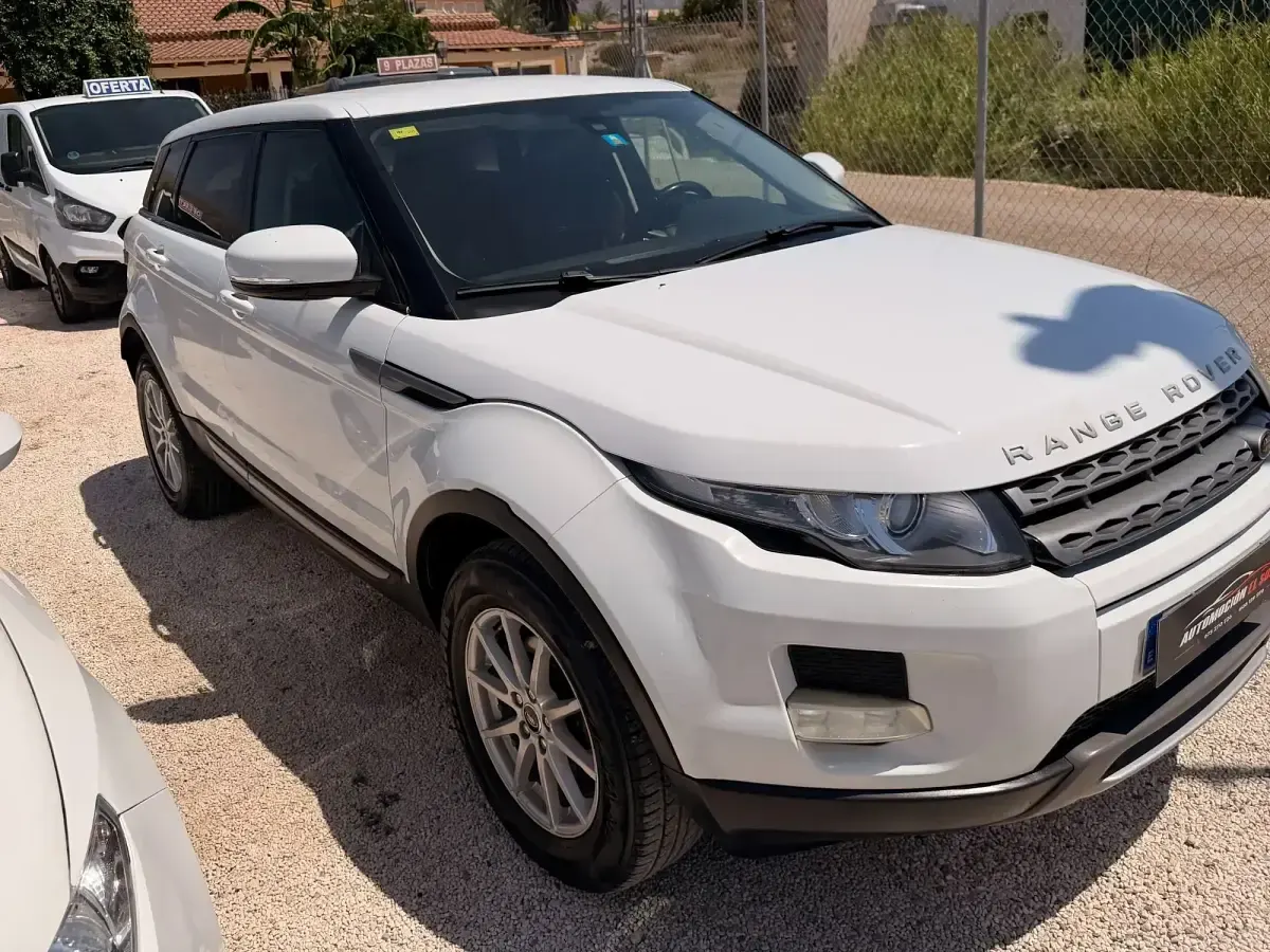 Usado Land Rover Range Rover evoque Prestige 150 CV (110 kW) 2013 Blanco SUV