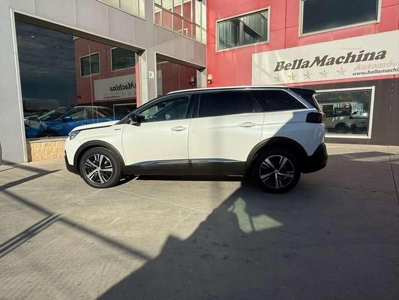 Usado Peugeot 5008 Style 131 CV (96 kW) 2018 Blanco SUV
