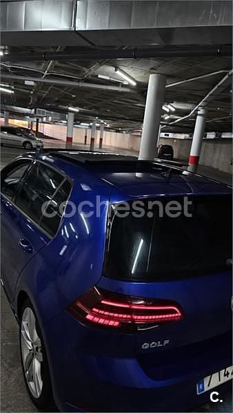 Usado VW Golf R-line 150 CV (110 kW) 2019 Azul Berlina
