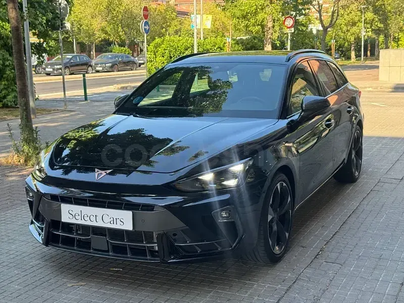 Usado Cupra Leon 150 CV (110 kW) 2025 Negro Familiar