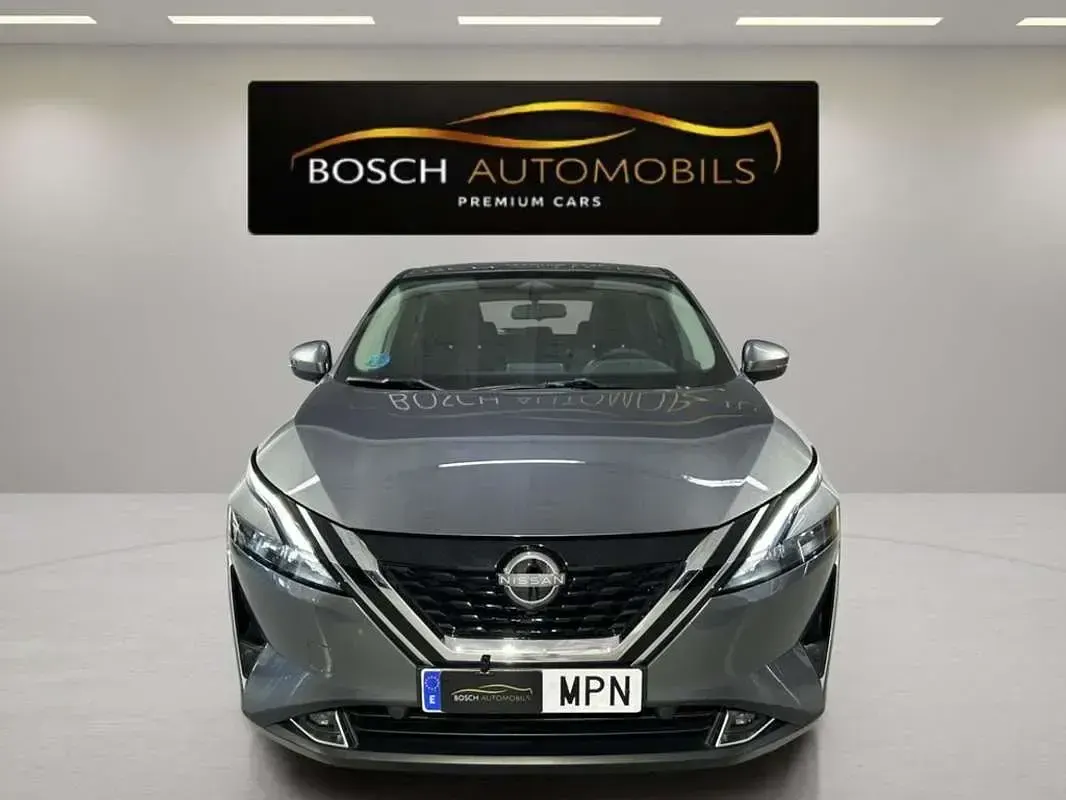 Usado Nissan Qashqai Acenta 158 CV (116 kW) 2024 Gris SUV