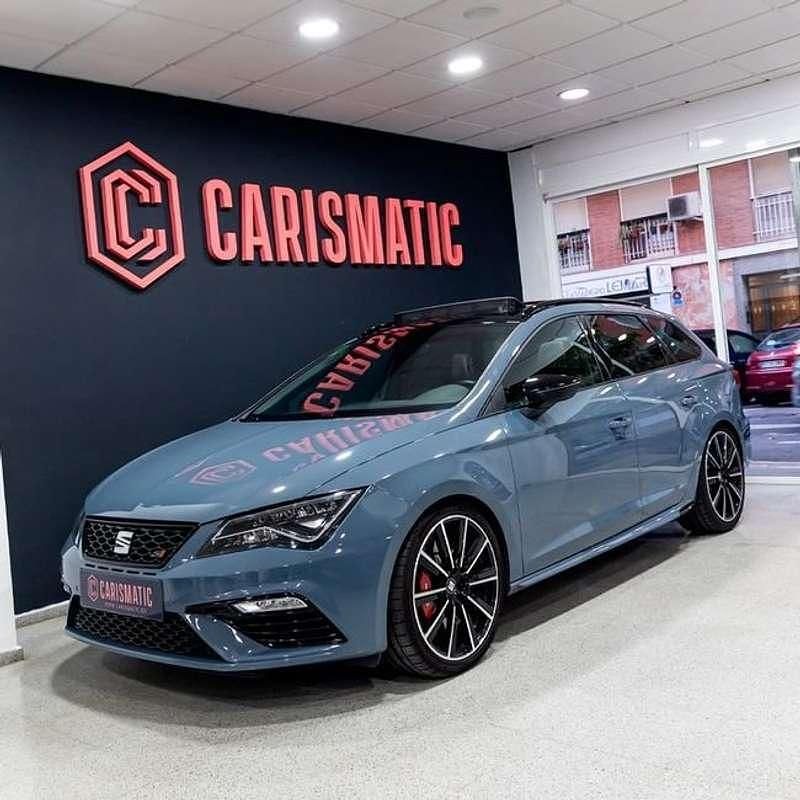 Usado Seat Leon ST 4Drive 300 CV (220 kW) 2018 Plateado Familiar