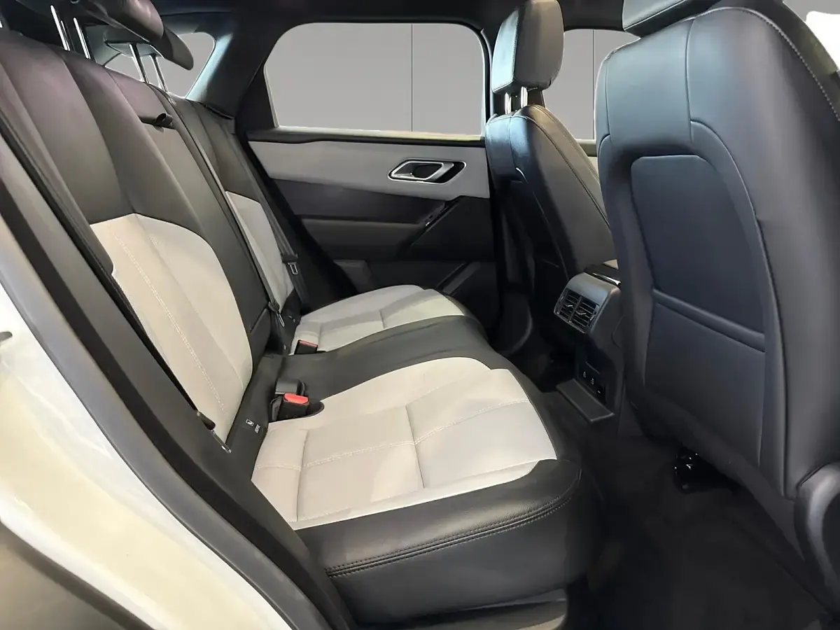 Usado Land Rover Range Rover Velar SE Dynamic 204 CV (150 kW) 2025 Fuji white SUV