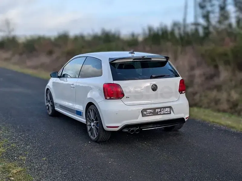 Usado VW Polo R 220 CV (161 kW) 2014 Blanco Berlina
