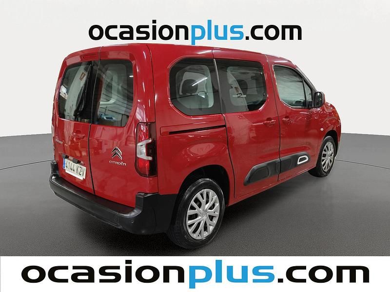 Usado Citroën Berlingo Feel 102 CV (75 kW) 2019 Rojo Monovolumen