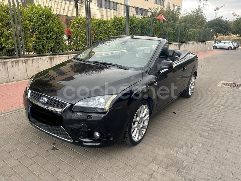 Negro Usado 2011 Ford Focus Cabriolet Titanium Descapotable | 5999 € (Un poco caro) - Imagen 1/4