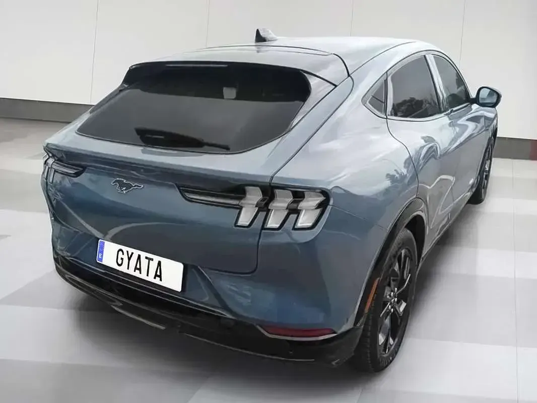 Usado Ford Mustang Mach-E Premium 216 kW (294 CV) 2023 Azul SUV