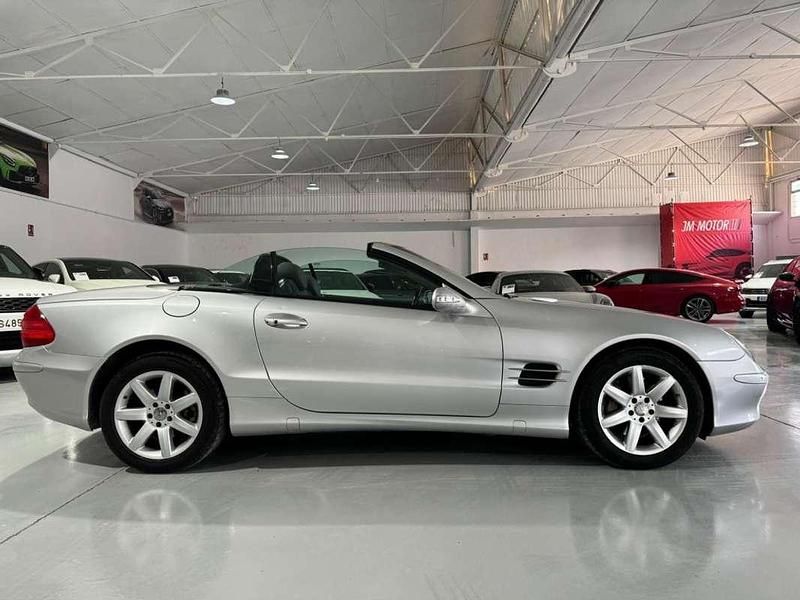 Usado Mercedes SL500 306 CV (225 kW) 2003 Gris Coupe