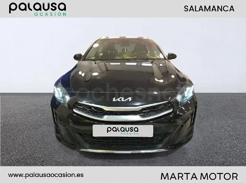 Usado Kia XCeed 136 CV (100 kW) 2023 Blanco SUV