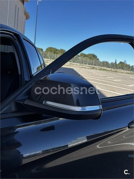 Usado BMW 318 Sport Line 143 CV (105 kW) 2012 Negro Berlina