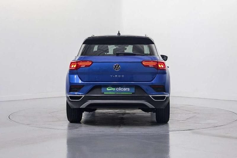 Usado VW T-Roc Advance 150 CV (110 kW) 2021 Azul SUV