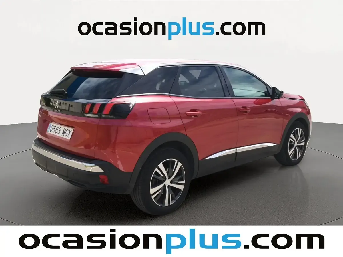 Usado Peugeot 3008 Allure 131 CV (96 kW) 2023 Rojo SUV