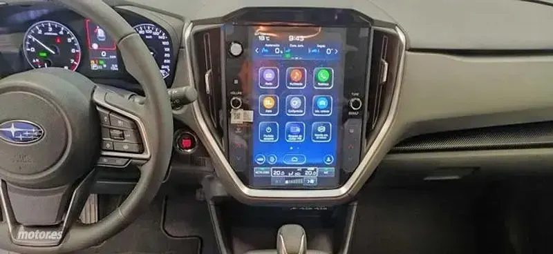 Usado Subaru Crosstrek 136 CV (100 kW) 2024 Plateado SUV