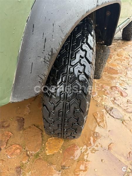 Usado Land Rover Defender 112 CV (82 kW) 1995 Verde Familiar