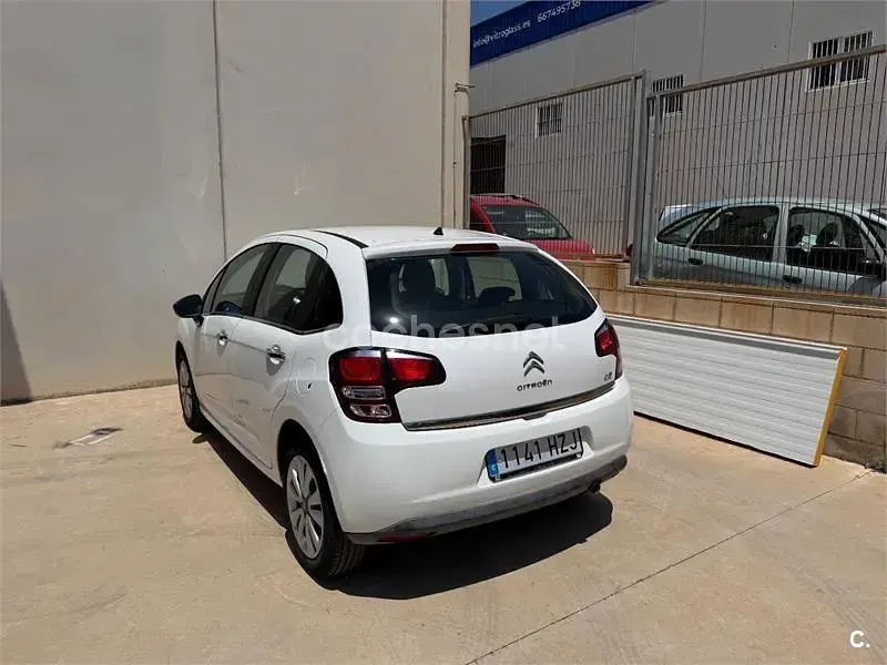 Usado Citroën C3 68 CV (50 kW) 2014 Blanco Berlina