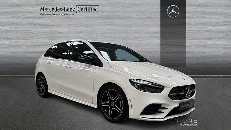 Usado Mercedes B200 150 CV (110 kW) 2024 Blanco Monovolumen