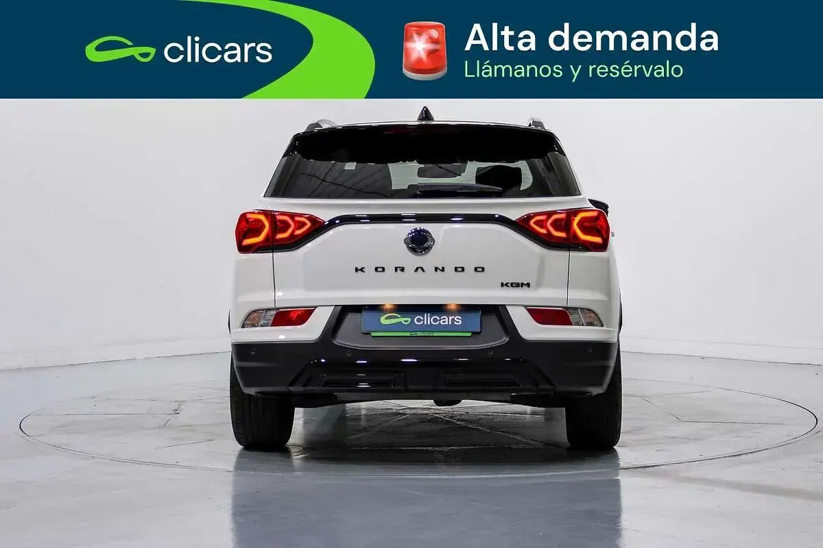 Usado SsangYong Korando Limited 148 CV (108 kW) 2025 Blanco SUV