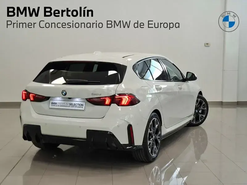 Usado BMW 120 Comfort Edition 163 CV (119 kW) 2025 Blanco Utilitario