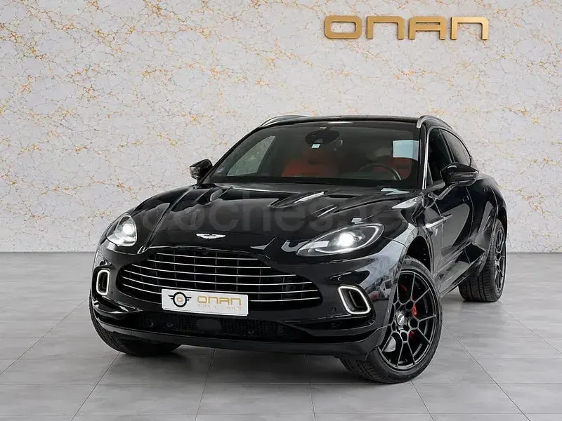 Usado Aston Martin DBX 550 CV (404 kW) 2020 Negro SUV