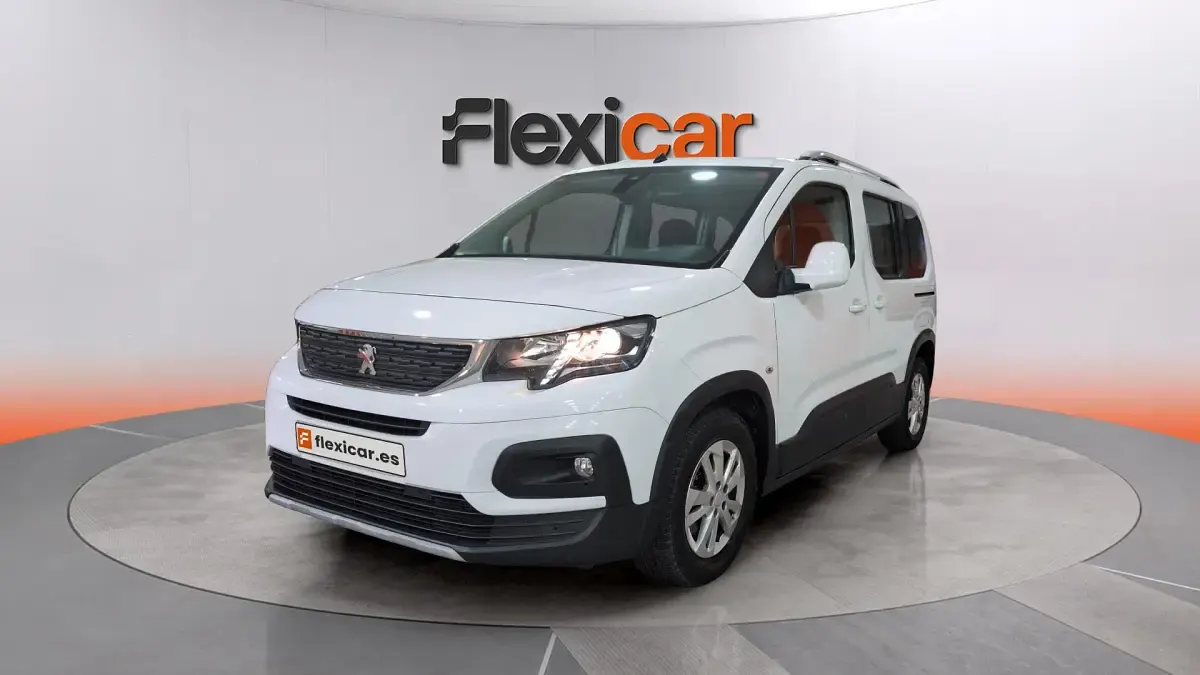 Usado Peugeot Rifter Active 110 CV (80 kW) 2019 Blanco Monovolumen