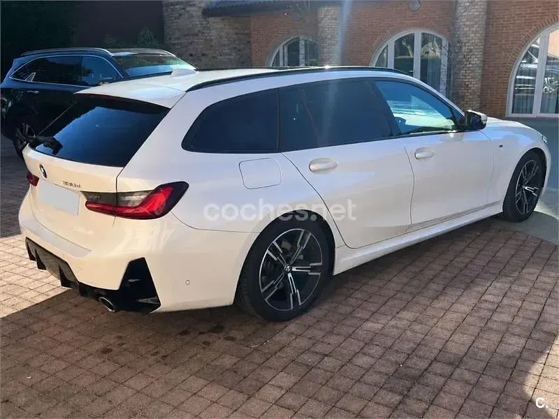 Usado BMW 320 Comfort Edition 190 CV (139 kW) 2024 Blanco Familiar