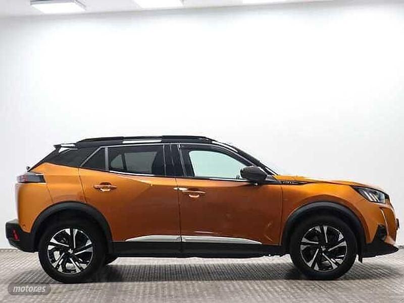 Usado Peugeot 2008 GT-line 131 CV (96 kW) 2020 Naranja SUV