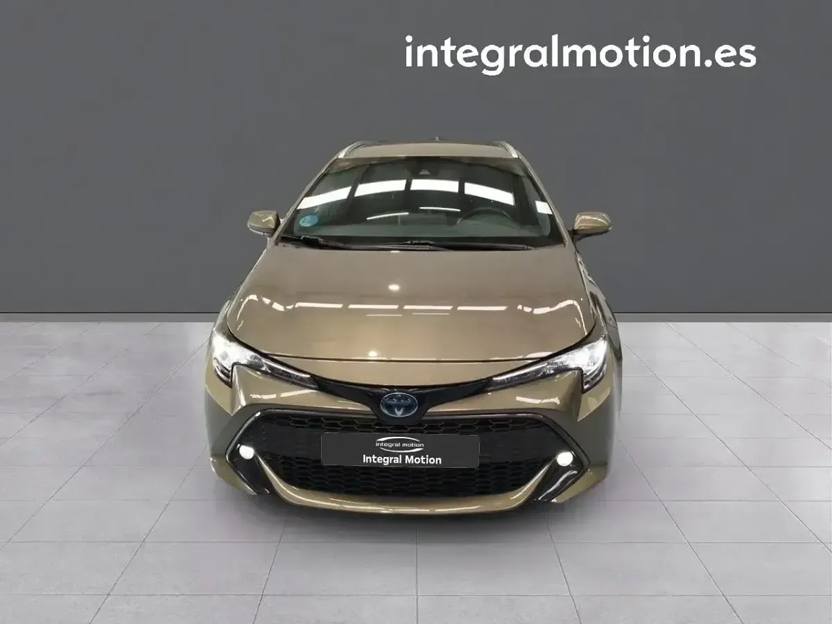 Usado Toyota Corolla Active 122 CV (89 kW) 2021 Gris Familiar