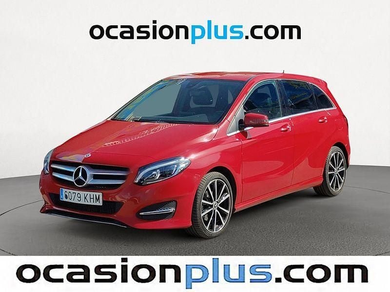 Usado Mercedes B200 136 CV (100 kW) 2018 Rojo Monovolumen
