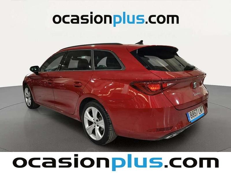 Usado Seat Leon ST FR 150 CV (110 kW) 2022 Rojo Familiar