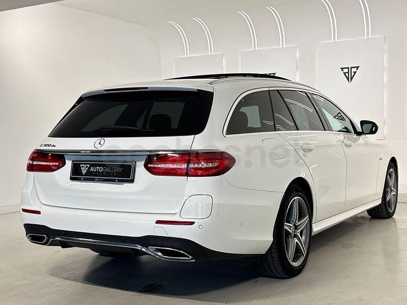 Usado Mercedes E300 306 CV (225 kW) 2020 Blanco Familiar