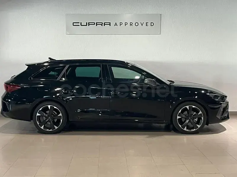 Usado Cupra Leon 150 CV (110 kW) 2024 Negro Familiar