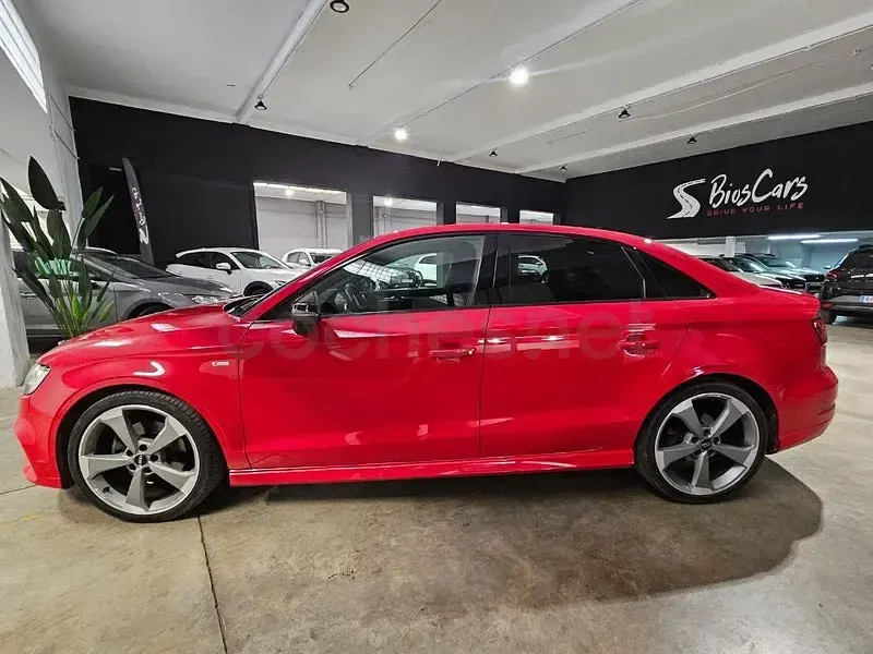 Usado Audi A3 S-Line 150 CV (110 kW) 2019 Rojo Berlina