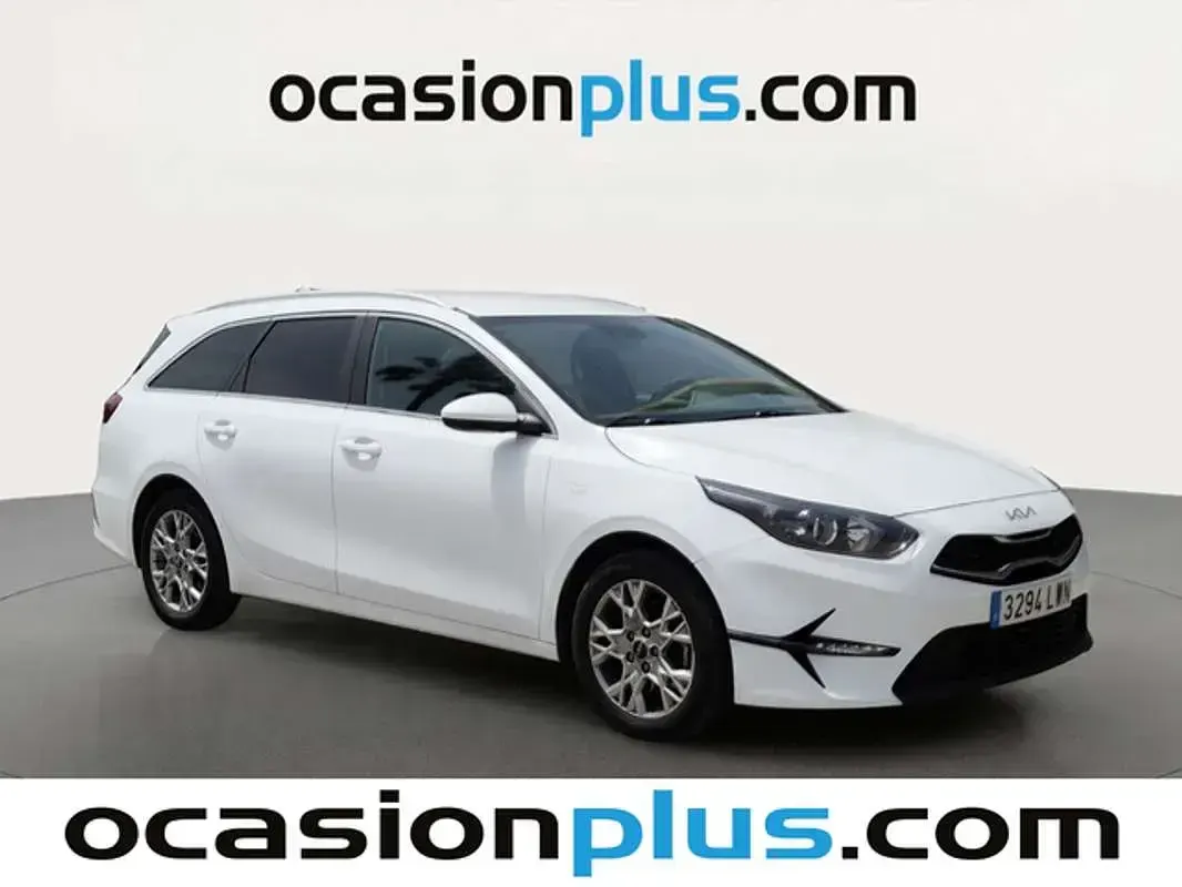 Usado Kia Ceed 136 CV (100 kW) 2022 Blanco Utilitario