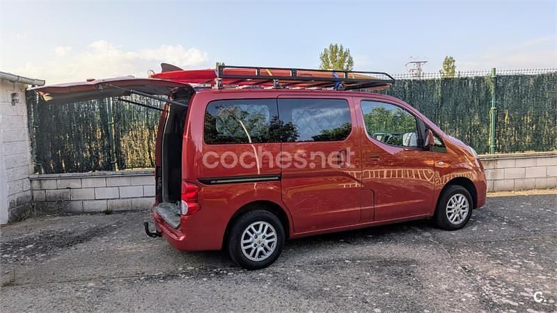 Rojo Usado 2012 Nissan Evalia Monovolumen | 9900 € (Precio justo) - Imagen 1/4