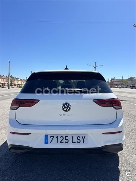 Usado VW Golf VIII 115 CV (84 kW) 2021 Blanco Berlina