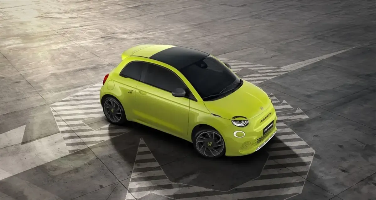 Nuevo Abarth 500e Turismo 132 kW (180 CV) 2025 Verde Utilitario