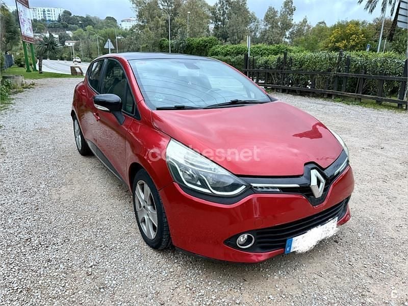 Usado Renault Clio IV Dynamique 90 CV (66 kW) 2012 Rojo Berlina