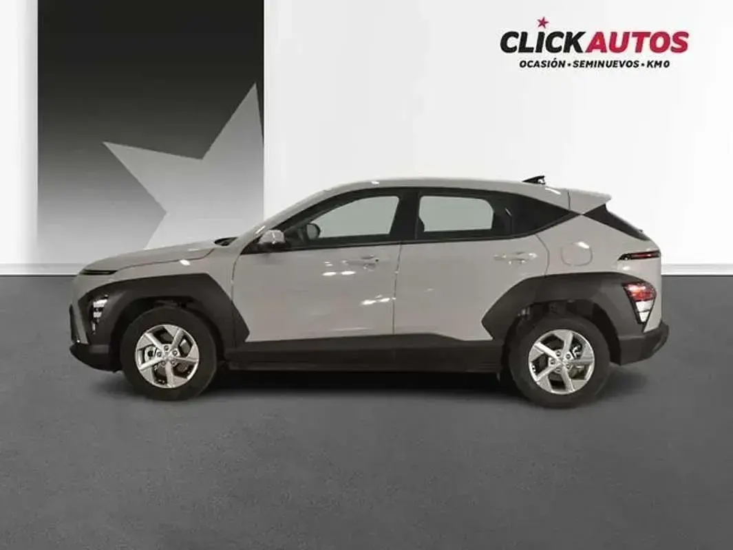 Usado Hyundai Kona 141 CV (103 kW) 2025 Gris SUV
