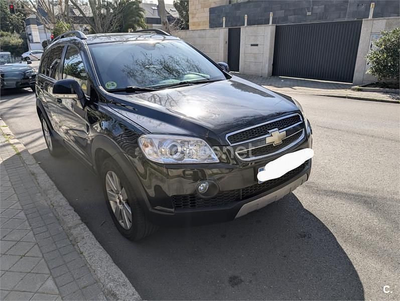 Negro Usado 2011 Chevrolet Captiva SUV | 7700 € (Precio justo) - Imagen 1/4