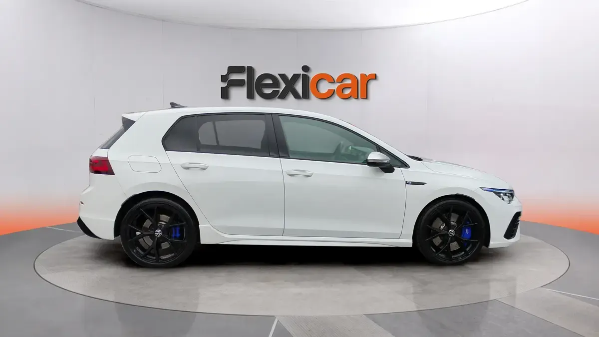 Usado VW Golf VIII R 321 CV (236 kW) 2024 Blanco Berlina