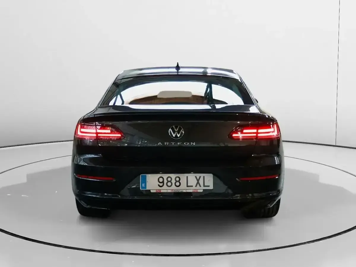 Usado VW Arteon 150 CV (110 kW) 2022 Negro Berlina