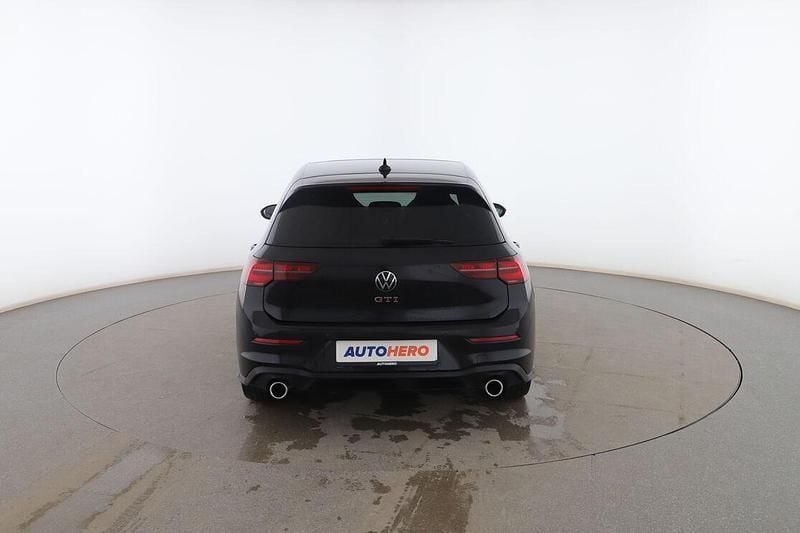 Usado VW Golf VIII GTI 245 CV (180 kW) 2021 Negro Utilitario