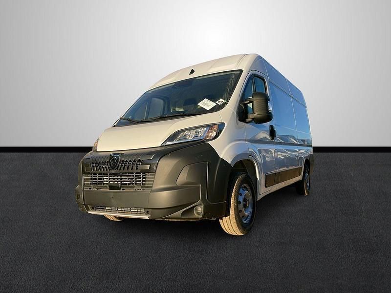 Usado Peugeot Boxer S 140 CV (102 kW) 2024 Blanco Van