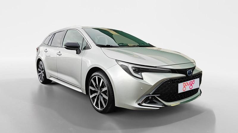 Nuevo Toyota Corolla Style 178 CV (130 kW) 2025 Gris / plata Familiar