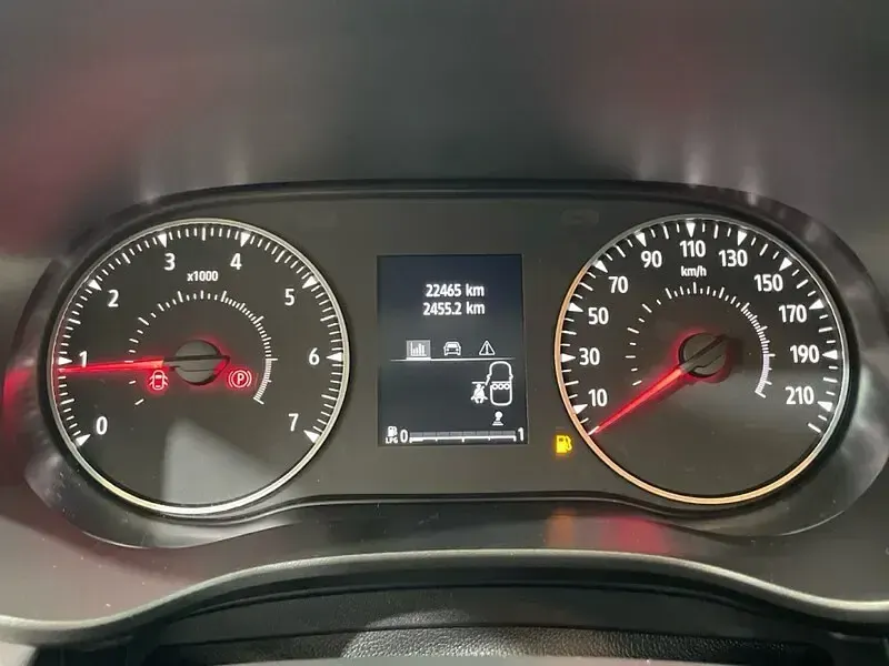 Usado Dacia Sandero Expression 100 CV (73 kW) 2023 Negro Berlina
