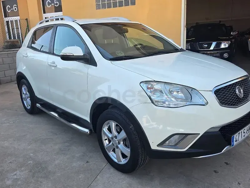 Usado SsangYong Korando 175 CV (128 kW) 2012 Blanco SUV