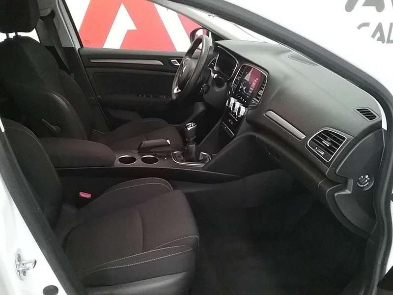 Usado Renault Mégane IV Intens 116 CV (85 kW) 2022 Blanco Utilitario